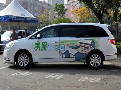 三都户外车贴喷绘如何保持效果?